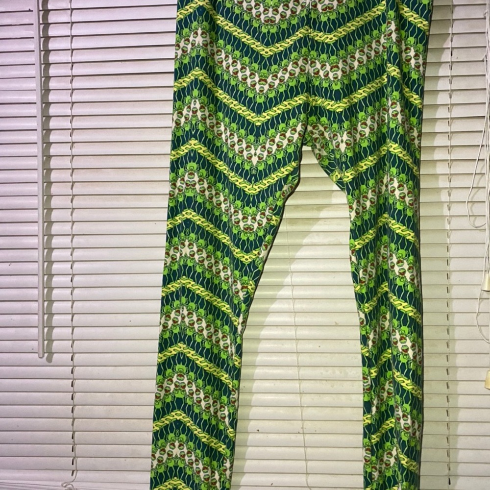 Green and white Kermit the frog LuLaRoe leggings